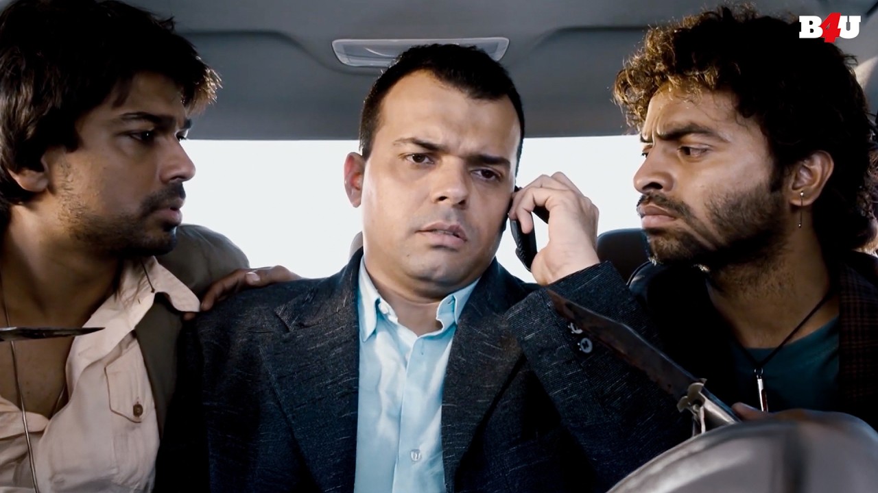 बॉलीवुड राइटर की किडनैप कर के उससे अगले मूवी की स्क्र?