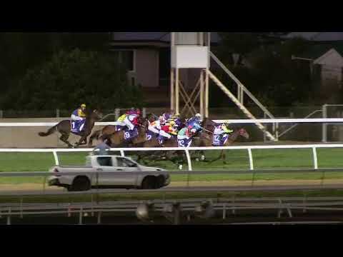 Hallside Fandango - Toowoomba Race 5