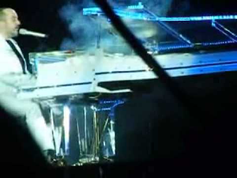 Tony Cetinski-23 prosinac (Uzivo-Beogradska Arena)