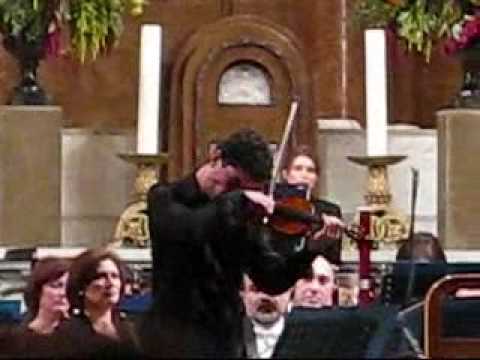 Sergey Khachatryan performs Bach as an encore