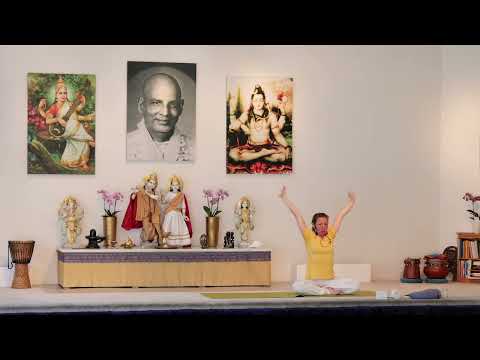 Yogastunde Mittelstufe "Im Gleichgewicht" mit Jenny - Yoga Vidya Live,  29.03.2022, 16:15 Uhr