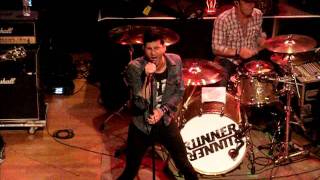 runner runner - so obvious live