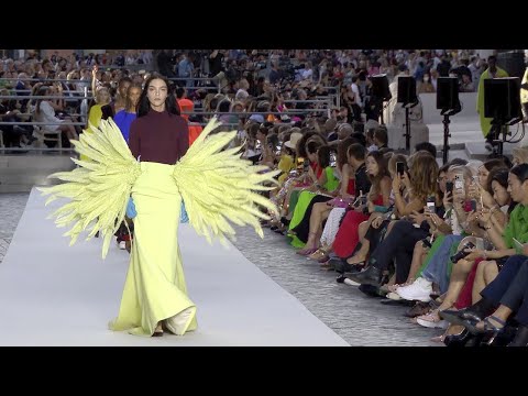 Valentino | Haute Couture Fall Winter 2022/2023 | Full Show