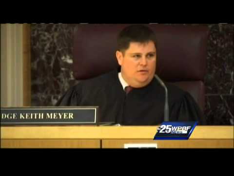 Stabbed by ex-boyfriend, now dating paramedic who saved her