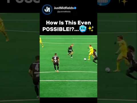 Bro's PASSING🥶✨ #football #soccer #assist #viral #fyp #vision #shorts