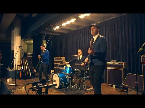 SG101 The Volcanics  "Concrete Carver"