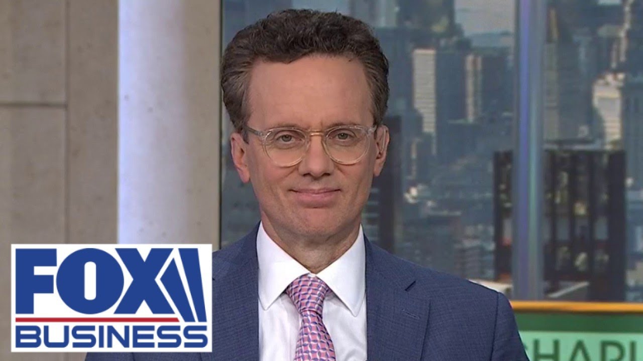 The Federal Reserve is on hold, but the next move is a cut, analyst predicts