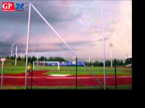 Gniewino. Uderzenie pioruna tuż po meczu Drutex-Bytovia - Gryf Słupsk