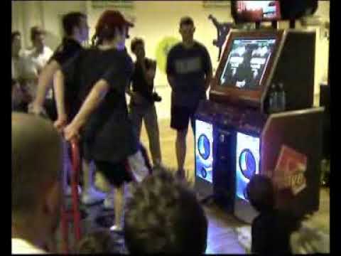 ITG WorldCup 2006 Mens Singles FINALS - Damien vs LilQ - Infection 99.45 99.12