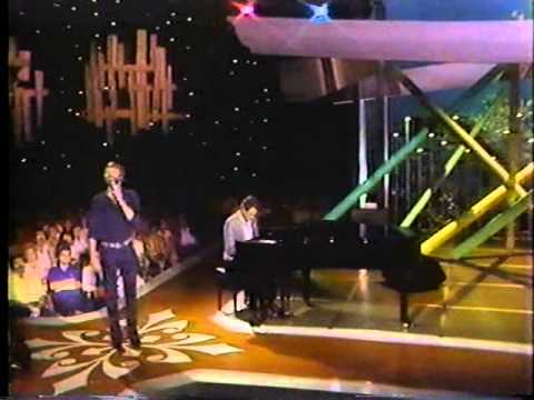 Glen Campbell & Jimmy Webb   MACARTHUR PARK