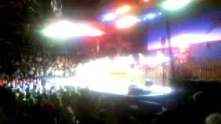 Jimmy Buffett Plays &quot;Nobody from Nowhere&quot; in Fort Lauderdale - 2-27-10