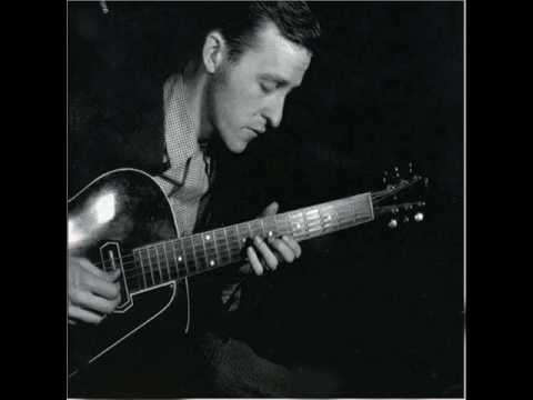 Red Norvo Trio - STRIKE UP THE BAND