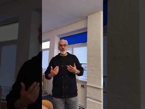 Geschäftsführer Mohammed Behairy berichtet über das RAL-Gütezeichen und faire internationale Pflegekräftegewinnung.