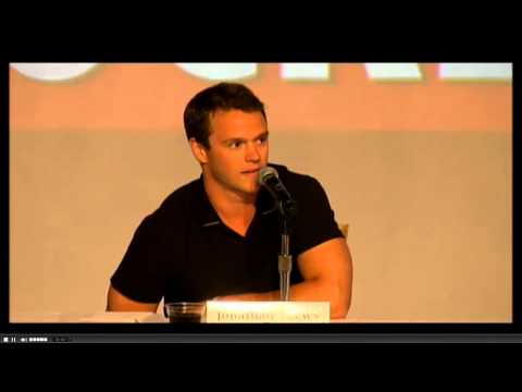 2013 Blackhawks Convention - Fan asks Jonathan Toews about Sidney Crosby