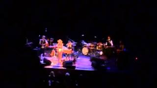 Lucie Silvas performs Roy Orbison's 
