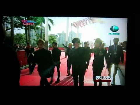 111129 MAMA red carpet