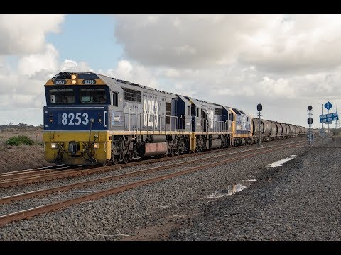 Trackside: Four trains in 90 minutes at Gheringhap including 8253 leading 4MC6- 1/8/18