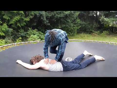 Master of pain VS Grungeguy Jenkins