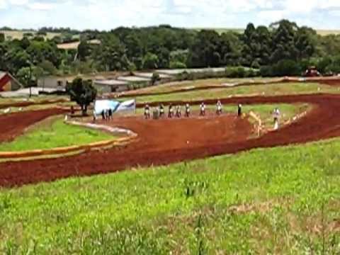 Largada Categoria 230cc Promocional Erechim - RS ÚLTIMA DO ANO de 2011.AVI