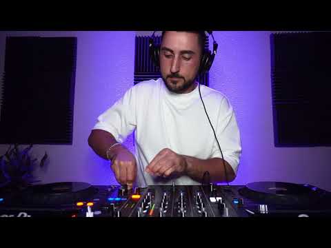 Sound in Motion Radio 003 / Melodic Techno & Progressive House Mix