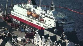 preview picture of video 'Time lapse video of MS Nordlys in Ålesund recovering from a 21.7 degree list  (3 days, fast)'