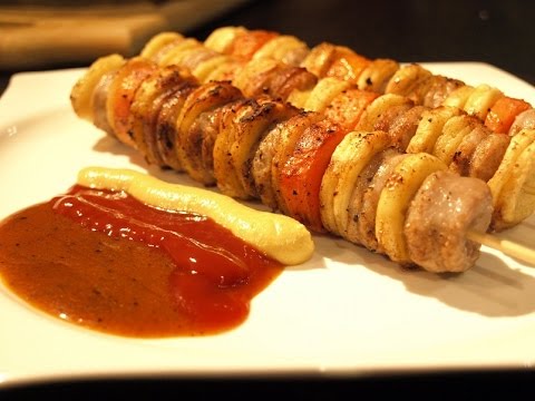 Leckere Bratwurstspieße