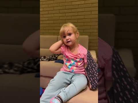Arianka mi dneska poprvý v životě řekla: “Tati, ukaž mi backo!” ???????? To je taaak kjuuut! ♥️