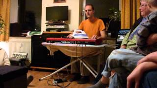 Michael Holt - freie Improvisation am Bügelbrett