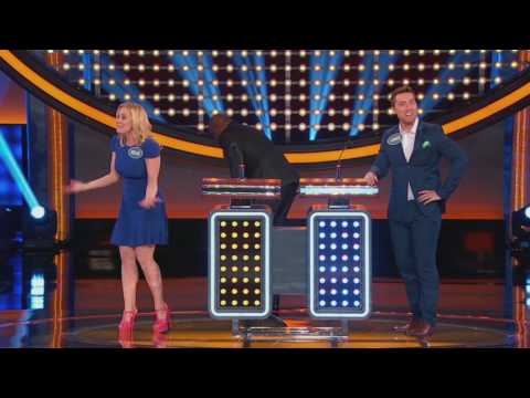 Celebrity Family Feud: Kellie Pickler's Buzzer Rage