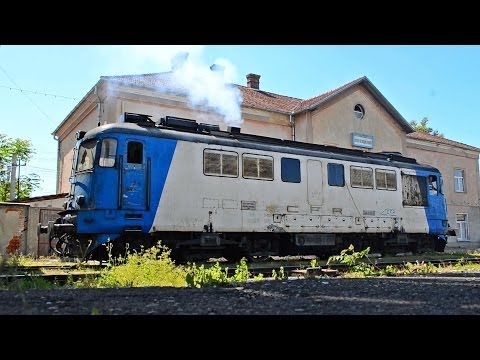 DA1230 12LDA28 Sulzer Engine Startup + Idle sound - Oradea (10 05 2014)