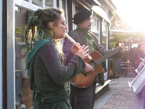 Fanny Power - Fairykelt - die ersten Strassenkonzerte 2014