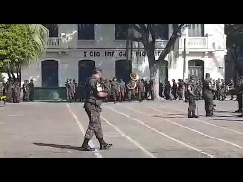 Banda Musical do Exército tocando "Vencendo vem Jesus"