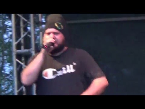 MC Żóljano - Nie bój się plamy na swetrze  (koncert Dni Trzemeszna 2016)