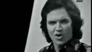 Canciones romanticas en video: Camilo Sesto - Quieres Ser Mi Amante