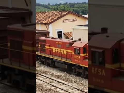 Trem da rffsa passando pela estação de Pirpirituba PB, reprodução por IA.