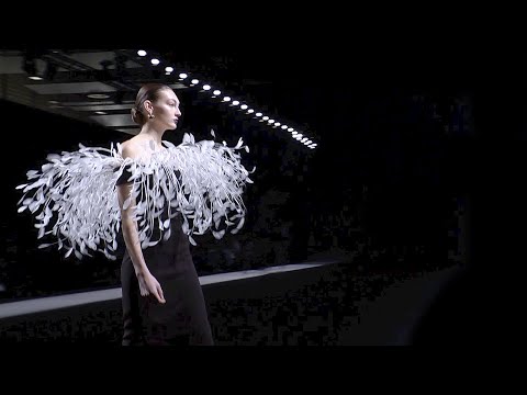 Isabel Sanchis | Fall Winter 2022/2023 | Full Show