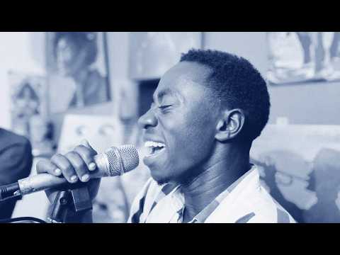 Yesu Akaihura Amabanja (Live) [feat. Galaxy Band]