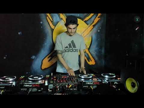 Revamos Studio x Dosis Julian Aguirre