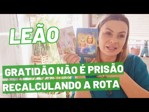 LEÃO ♌️ MUITA COISA VAI  MUDAR NA SUA VIDA NÃO ADIANTA TENTAR SE AGARRAR, DEIXE ACONTECER!