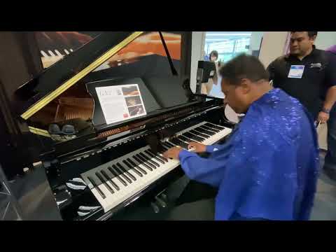 Kris Nicholson Test Drives The Kawai GX2 at NAMM 2022 Day 1