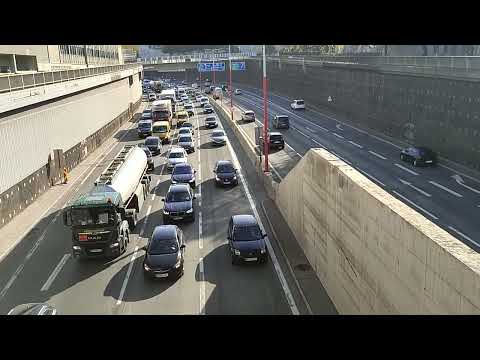 Stau ( Richtung Down Town ) - A2 Süd-Ost Tangente / Autobahn