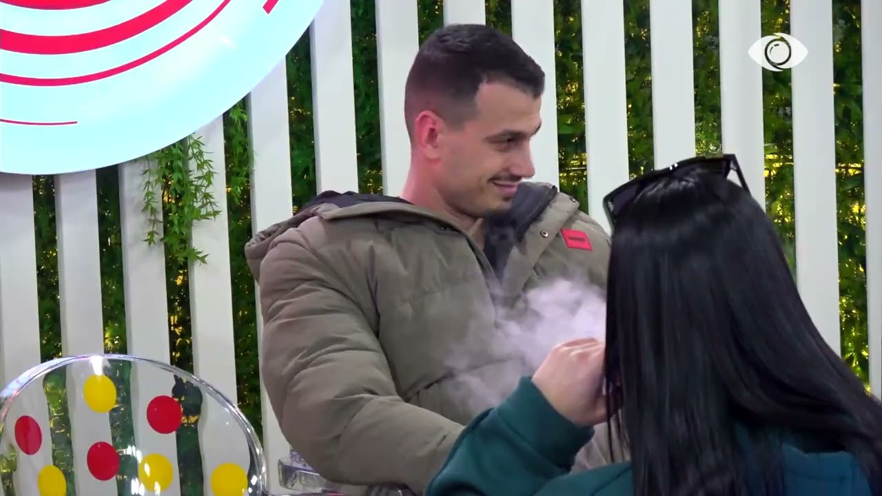 “E bukur është, e zgjuar është…”/ Stelina dhe Mateo bisedojnë për Brikenën: Të pëlqen që…