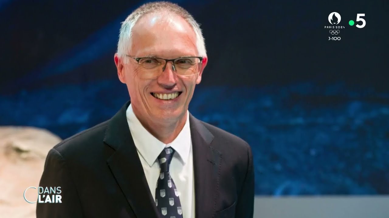 Carlos Tavares : le patron qui valait 36 millions ?  #cdanslair 17.04.2024