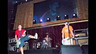 blink-182 - Mutt (KROQ Almost Acoustic Christmas 1999) SOUNDBOARD