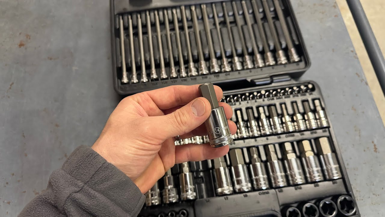 Andy’s Take: GEARWRENCH 84-Piece Master Hex & Torx Bit Socket Set Review - SAE / Metric