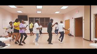 Follow Me (Circle) Line Dance
