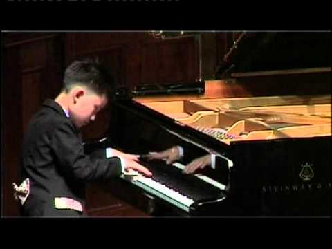 Niu Niu - Wigmore Hall debut (part) at age 9
