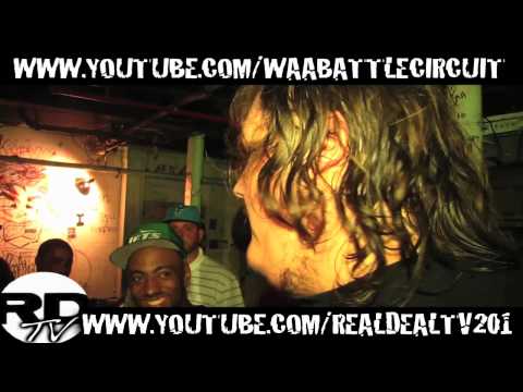 Paranormal Ezac vs Smurk