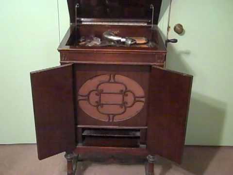 COLONIAL CLUB ORCH. BOB HARING FRANKLYN BAUR - KISS ME - ROARING 20'S