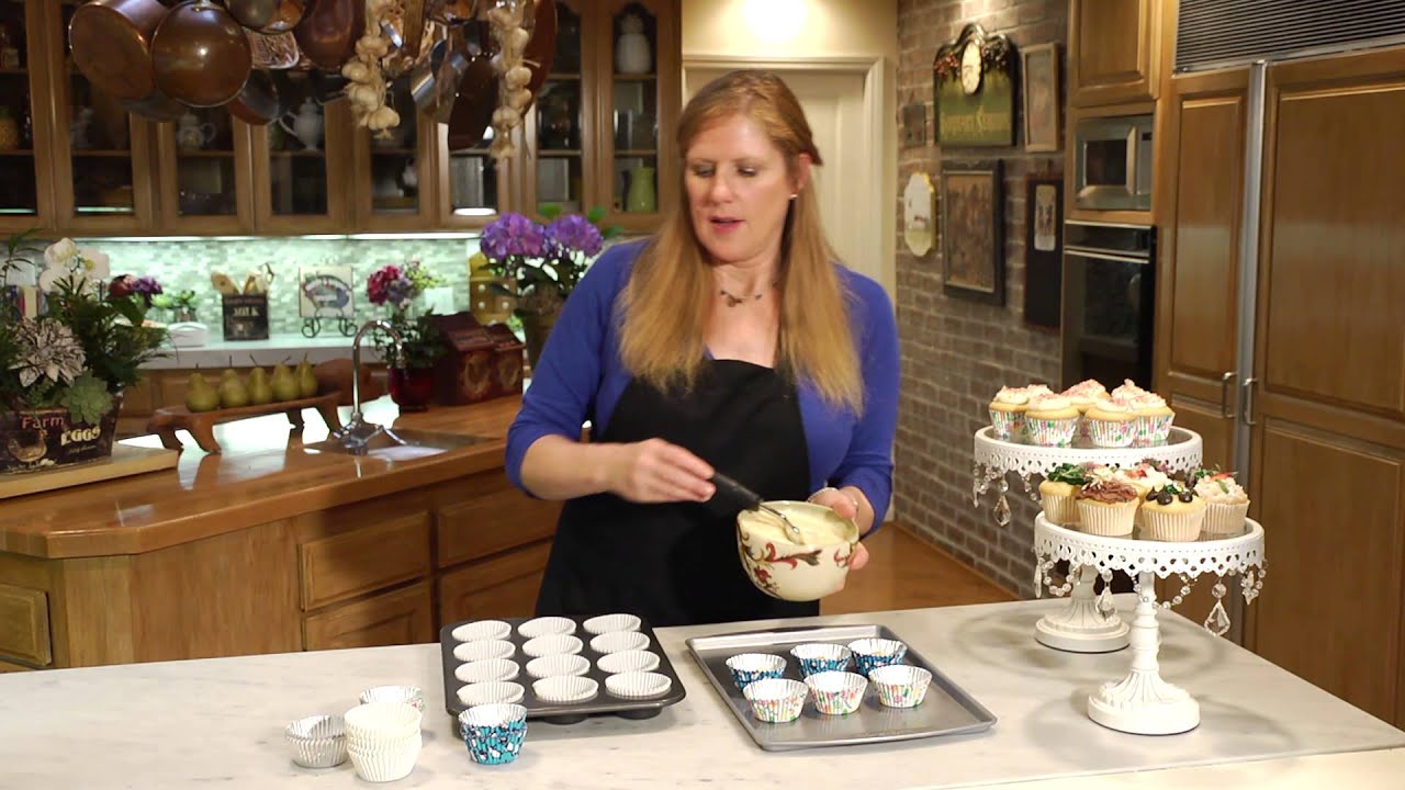 Paper Baking Cups vs Foil Baking Cups